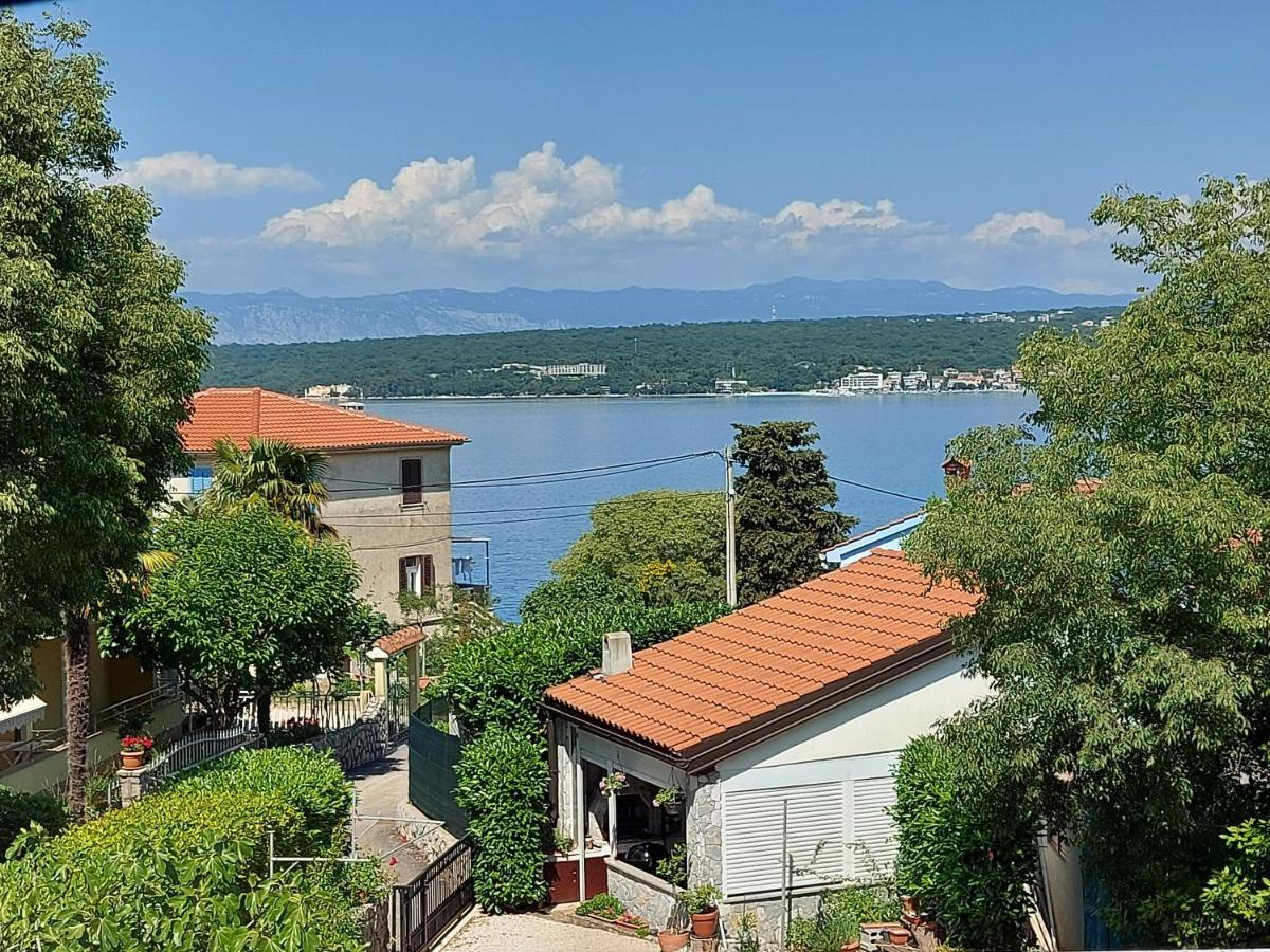 Vila Kraljica Malinska Bagian luar foto
